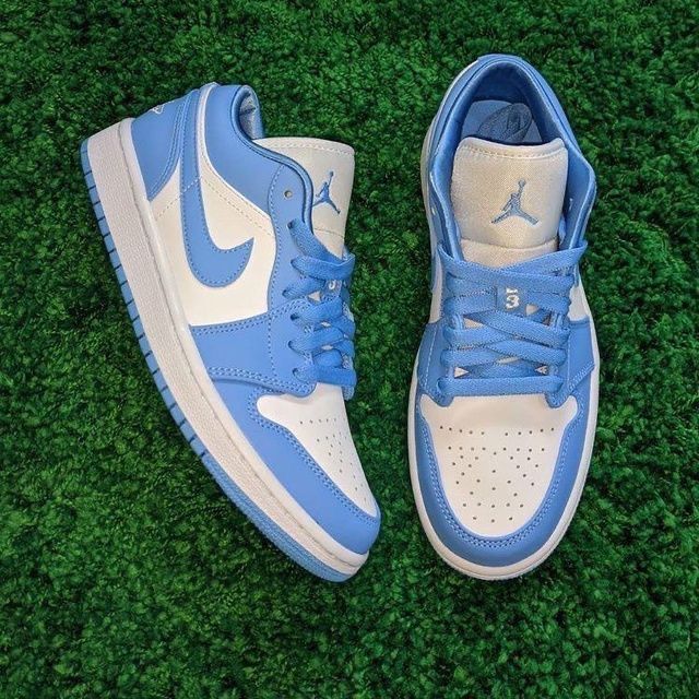 DUNK LOW UNIVERSITY BLUE