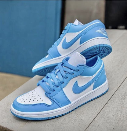 DUNK LOW UNIVERSITY BLUE